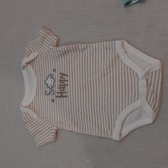 Bundle Infant Bodysuits - Picture 5 of 16